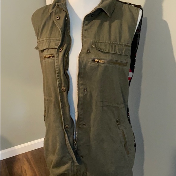 Thread & Supply - Picture 4 of 5